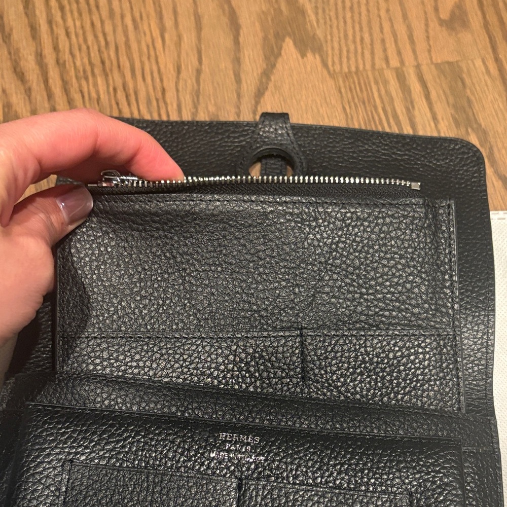 Hermes Black Pebbled Leather Clutch Wallet - Picture 4 of 8